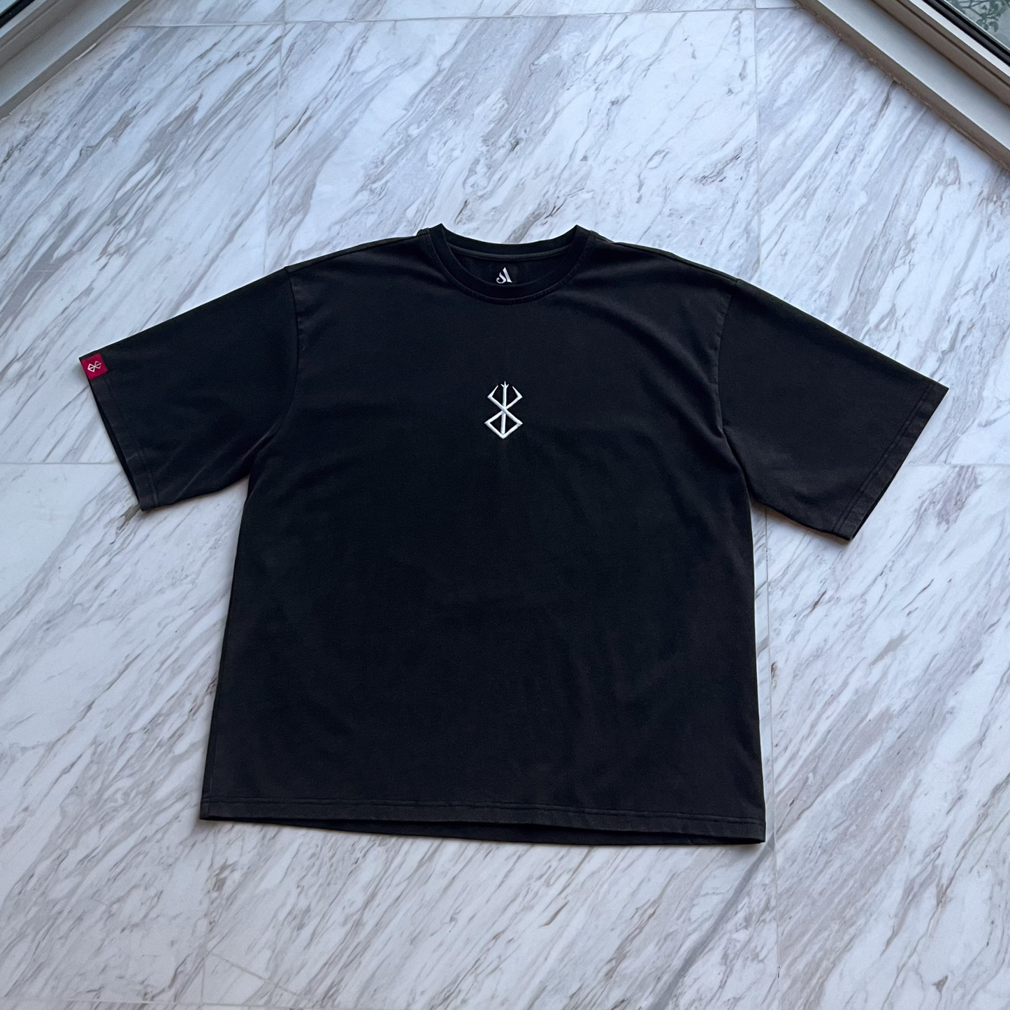 GOD HAND TEE