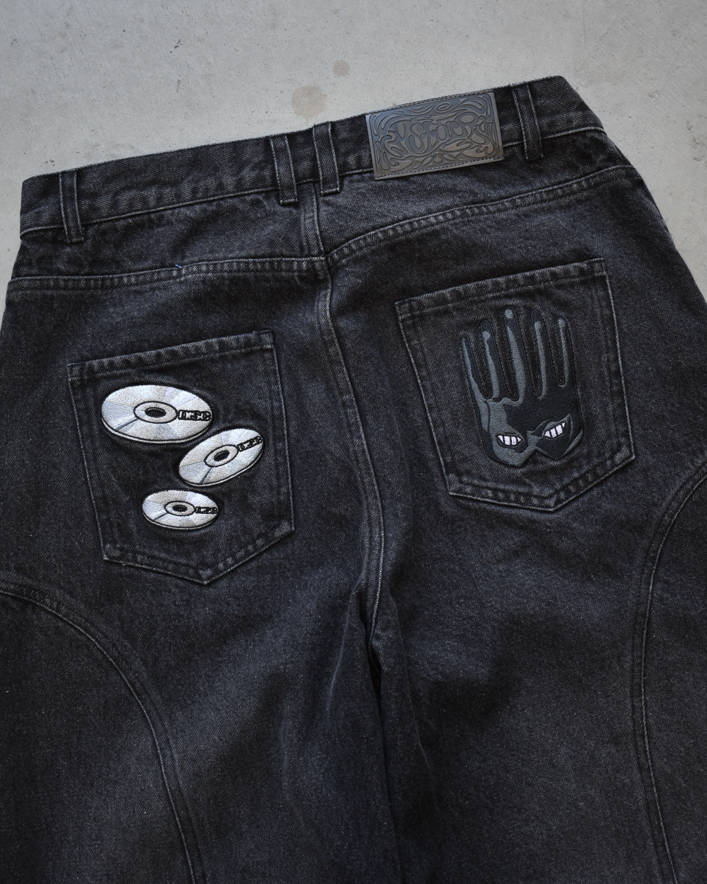 WHITESNAKE JEANS